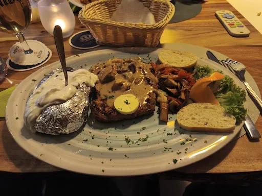 Bild von Friends Bar Restaurant Grand Hotel