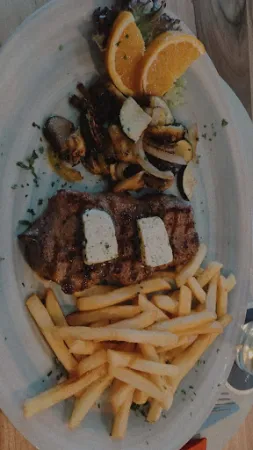Bild von Friends Bar Restaurant Grand Hotel