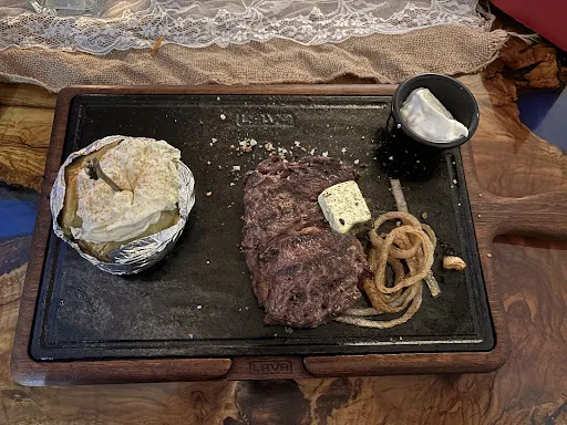 Bild von The Sur Steakhouse & Restaurant Saal