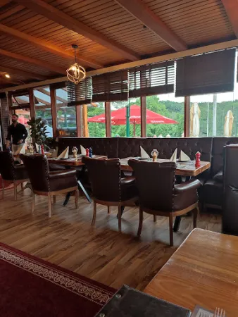 Bild von The Sur Steakhouse & Restaurant Saal