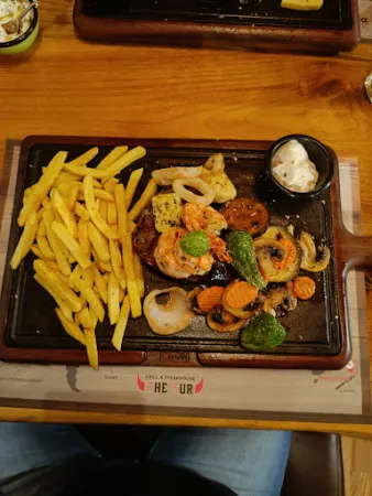 Bild von The Sur Steakhouse & Restaurant Saal
