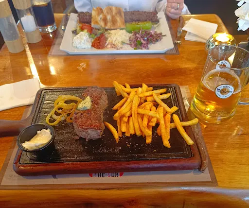 Bild von The Sur Steakhouse & Restaurant Saal