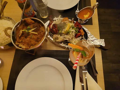 Bild von Taaj Indian Restaurant