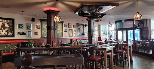 Bild von Hemingway's - Café, Bar, Restaurant