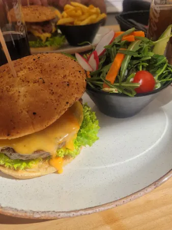 Bild von Hemingway's - Café, Bar, Restaurant