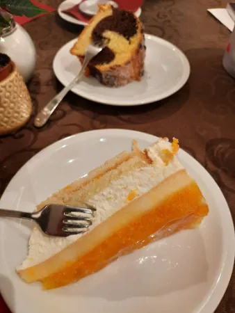 Bild von Hof von Oldenburg Jever - Frühstück / Mittagessen / Kuchen