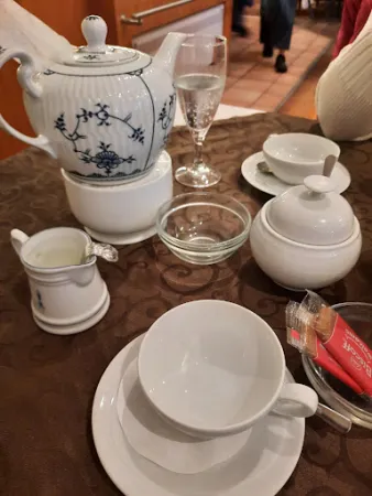 Bild von Hof von Oldenburg Jever - Frühstück / Mittagessen / Kuchen
