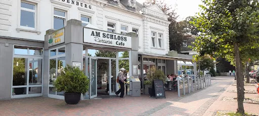 Bild von Hof von Oldenburg Jever - Frühstück / Mittagessen / Kuchen