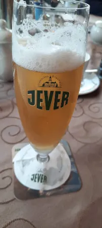 Bild von Hof von Oldenburg Jever - Frühstück / Mittagessen / Kuchen