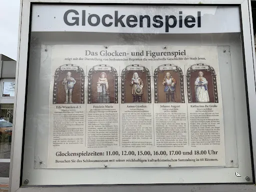 Bild von Hof von Oldenburg Jever - Frühstück / Mittagessen / Kuchen