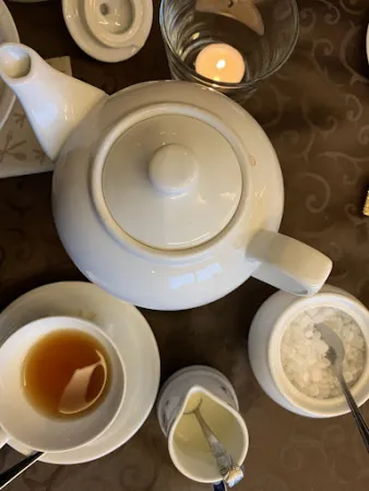 Bild von Hof von Oldenburg Jever - Frühstück / Mittagessen / Kuchen