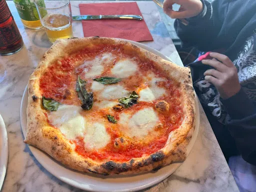 Bild von BESTIA Vera Pizza Napoletana