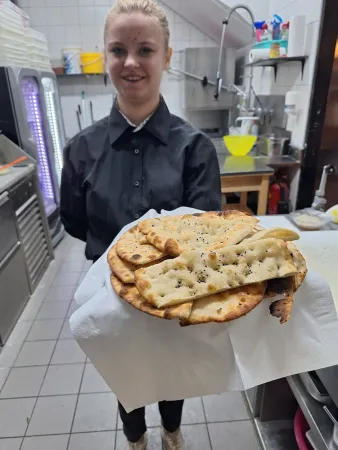 Joe's Pizzeria Trattoria Mils