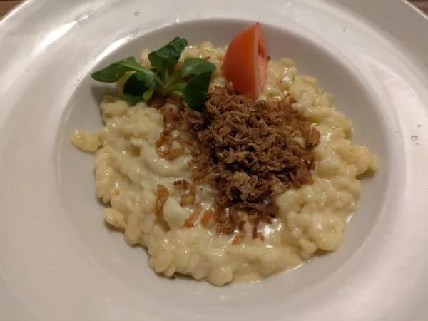 Gasthof Hirschen - Restaurant & Apartment Kappl