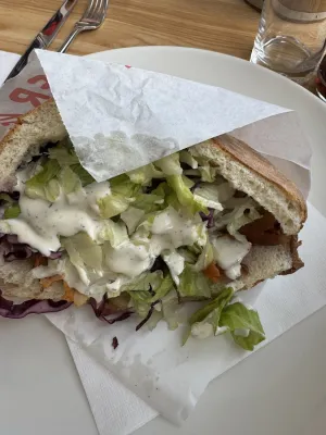 Basecamp Snackbar - Imbiss