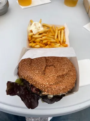 Lacky Taste