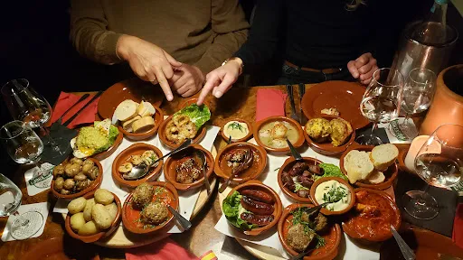 Bild von Tapas y Vino