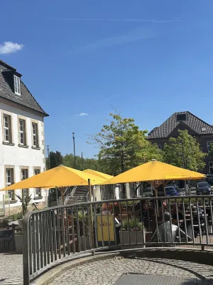 SunDays Cafe, Bar, Restaurant