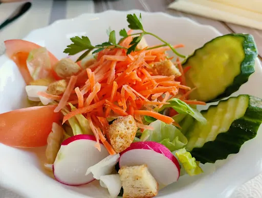 Bild von Champa Ney Balance Food
