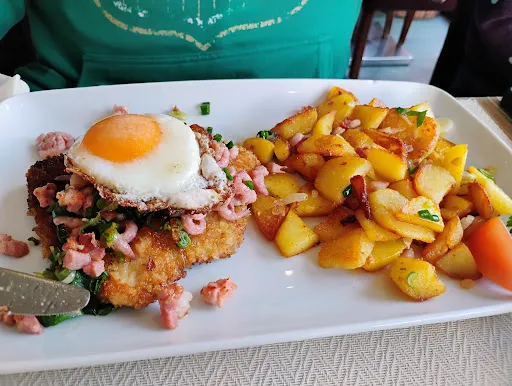 Bild von Champa Ney Balance Food
