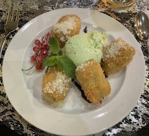 Bild von Champa Ney Balance Food