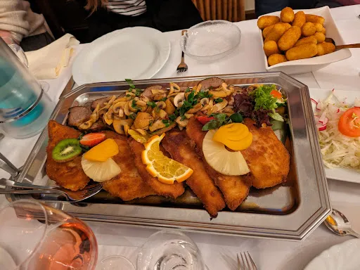Bild von Hotel-Restaurant "Zum-Hellhügel"
