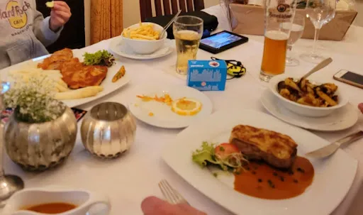 Bild von Hotel-Restaurant "Zum-Hellhügel"