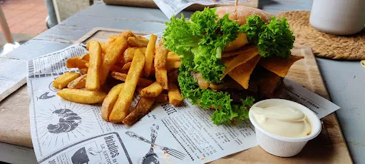Bild von Deichkrone Café Restaurant Bar - CE Franchise GmbH