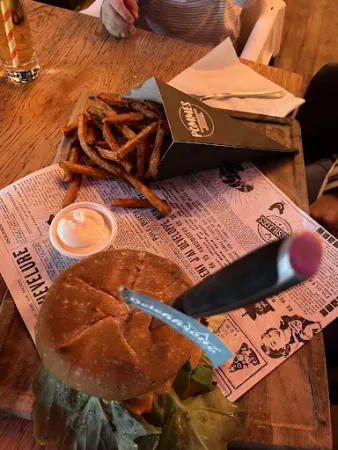 Bild von Deichkrone Café Restaurant Bar - CE Franchise GmbH