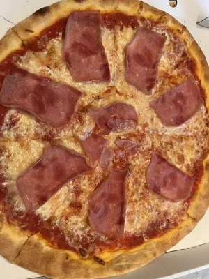 Bosporus Kebab Pizza Schnitzel Haus