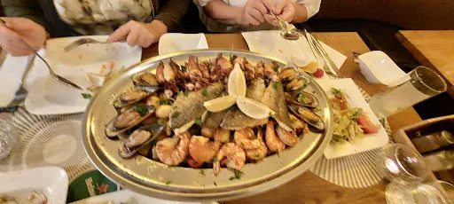 Bild von La Taverna - Zum Hexenkessel