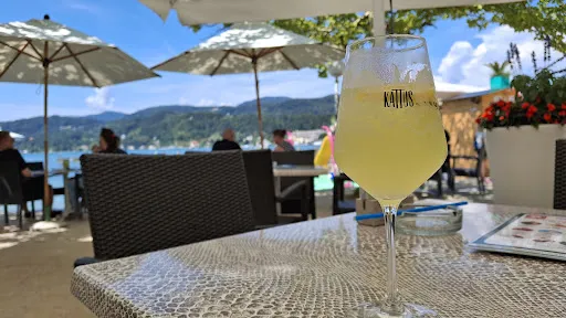 Bild von Strandleben,das Cafe-Restaurant am Wörthersee