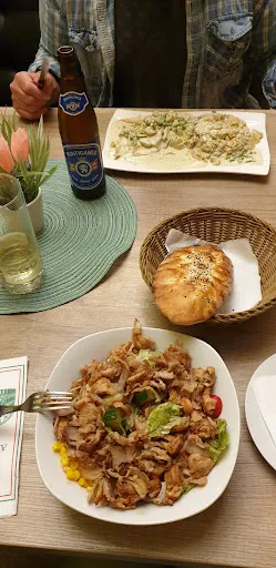 Roj Pizzeria, Kebap & Burger