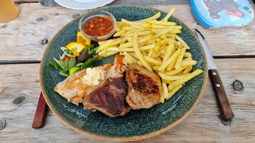 Bild von Seestüberl Aich - das Restaurant am Freizeitsee