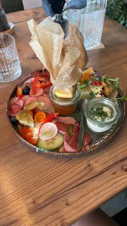 Bild von Leo - Essen | Trinken | Schlafen | Tanzen