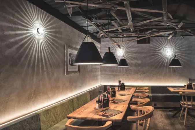 Bild von Gaspis Woodfired Restaurant &amp; Bar direkt an der Dorfbahn der Zillertal Arena in Gerlos | Zillertal
