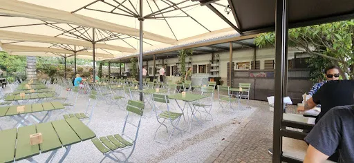 Bild von La Torre - Biergarten Forst