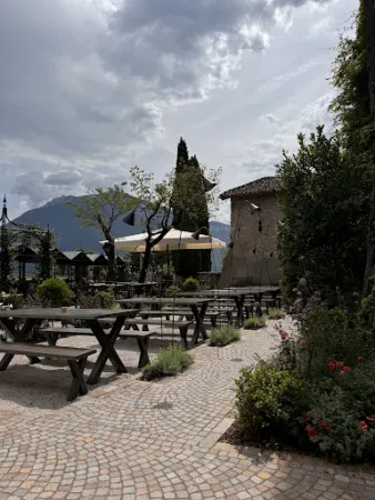 Bild von La Torre - Biergarten Forst