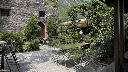 Bild von La Torre - Biergarten Forst
