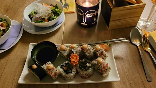 Bild von Mount Everest _ Sushi & Grill