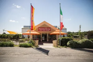 Pizzeria Sunny