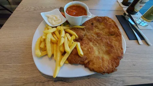 Bild von Restaurant & Sportsbar am Hallenbad