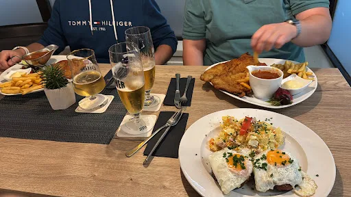 Bild von Restaurant & Sportsbar am Hallenbad
