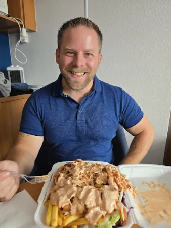 Bild von Sandy Restaurant & Bringdienst -LAATZEN 30880 / Kaufland Markt Laatzen / Ratio Einkauf Zentrum