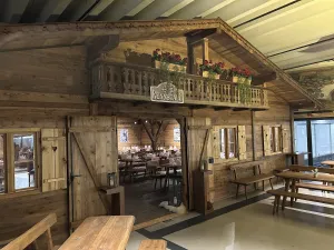 Race-Inn