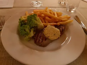 MORETHANFOOD - Restaurant zum grauen Wolf