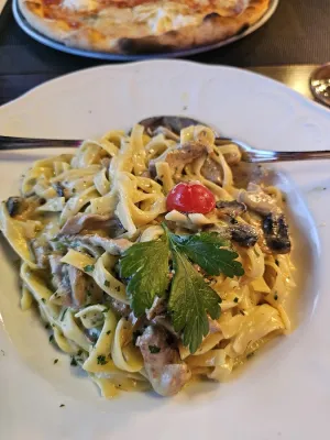Ristorante Pizzeria PIAZZA