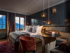 HUUS Gstaad Hotel
