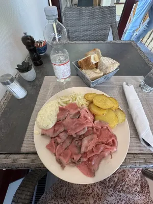 99 Novantanove Snack Bar