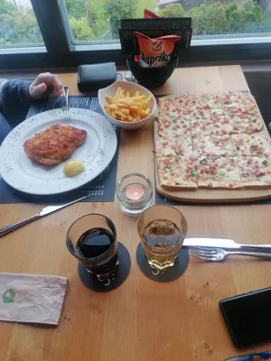Säule 11 - das Bistro